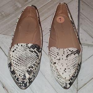 Madden Girl Size 7 Faux Leather Snakeskin Design